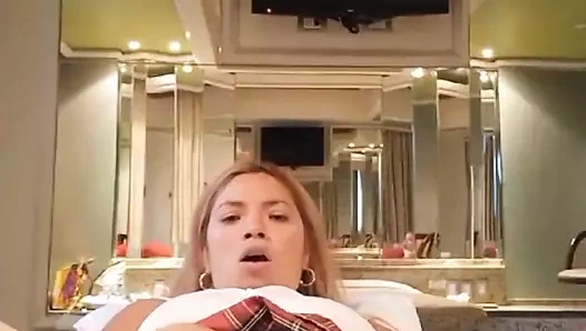 I Sneak Out Alone to a Hotel to Pass Video to My Best Friend Without It. I Husband Know