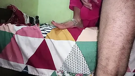Üvey baba üvey kızını sabah seksiyle sikiyor