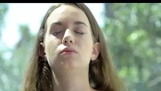 Tali Dova solo ile en iyi arkadaşlar