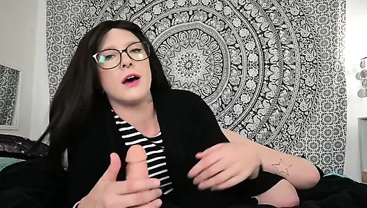 Aldatan evli kadın güvensiz kocasını aldatıyor