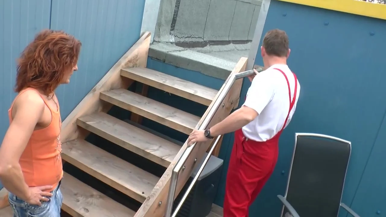 Red hair petite milf fucking pissing