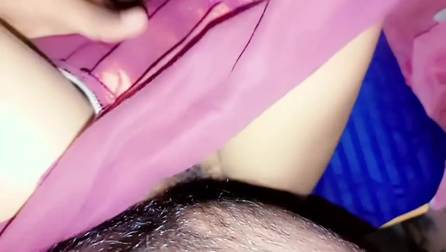 Yeni Hintli evli kadın Hintli seks Desi Müslüman kız porno videosu hintli seks xxx desi xhamster videosu pornhub videosu geliyor