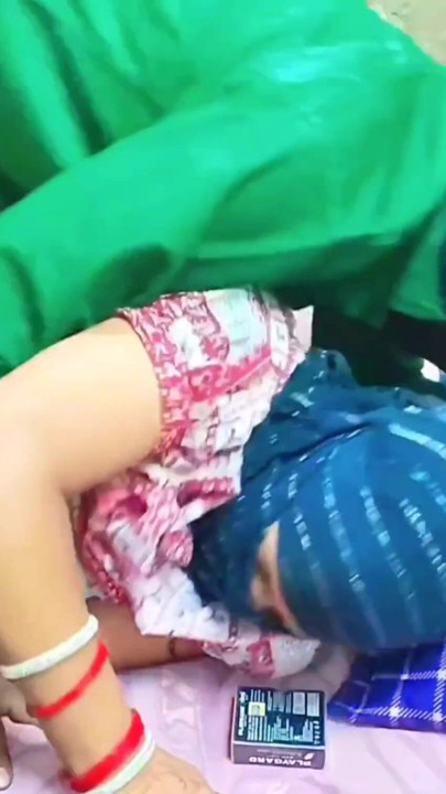 Sert sıkı amcığı çok güçlü sikiyorum üvey erkek kardeşim yarağım xxx video | Klip 1