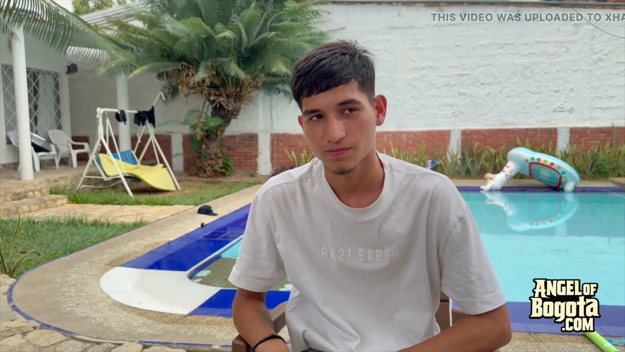 Porno gay colombiano: Angel de Bogotá sin condón