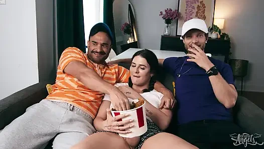 Kovadaki piliç transangels