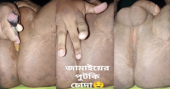 Kocası fırçayla kendini sikiyor