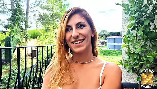 Stella'nın fantezilerini tatmin etmesi için iki erkeğe ihtiyacı var