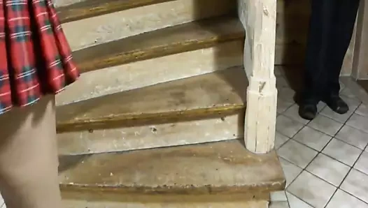 merdivenlerde şaplak attı