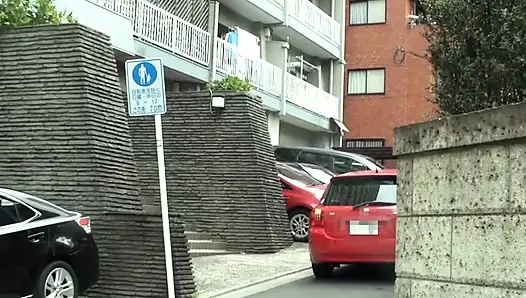 Yüzüme boşalma... Lütfen, sadece ağzımda