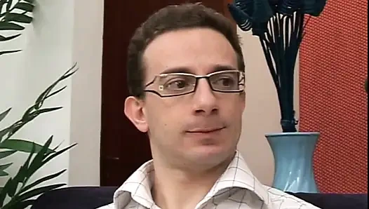 Büyük memeli sarışın sadece götten seviyor