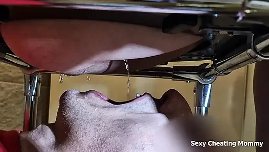 Kadın egemenliği ağıza işiyor ve amcık temizliği