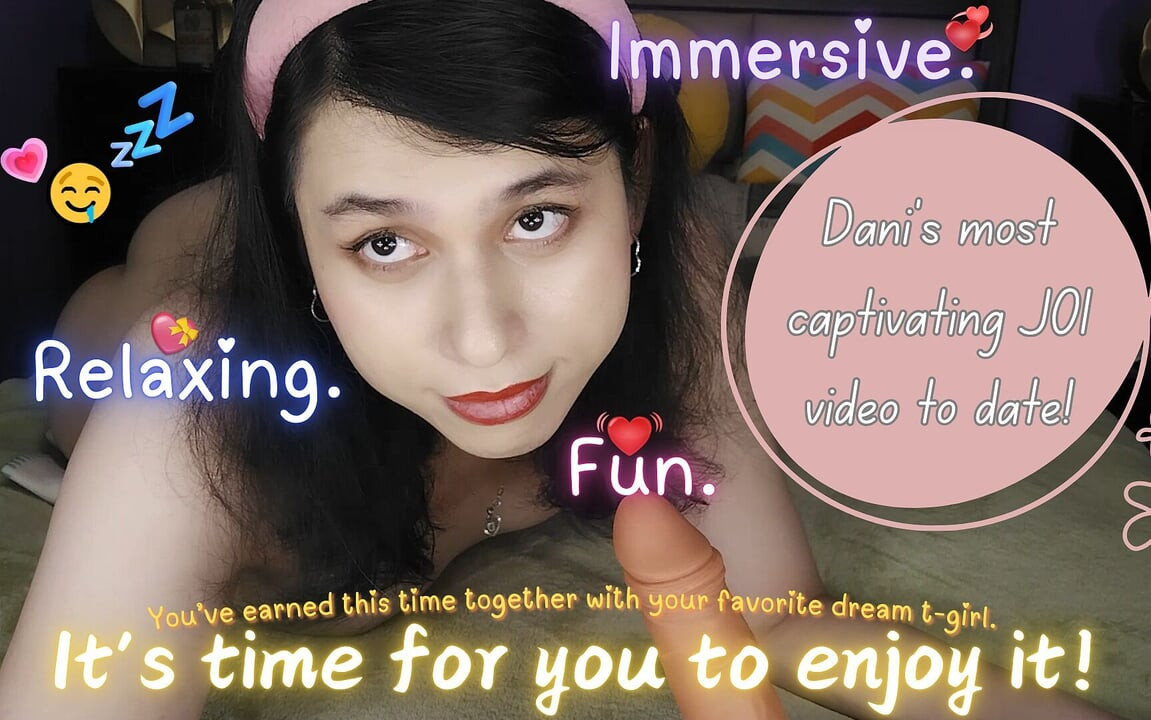 Fav tgirl joi ile samimi, yakın yüze oturma eğlencesi