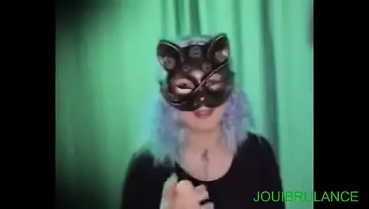 car ma bouche est assez grande pour Etre un bon Parapluie