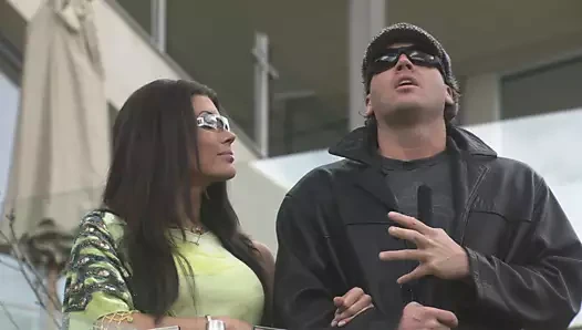 wuerdest du sie auch so ficken wollen ? MILF BIG BOOBS WET