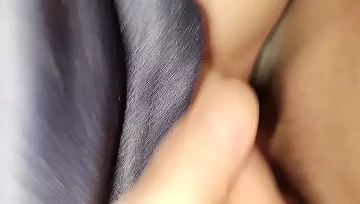 Üvey kızın amcığı yarakla boşalıyor!