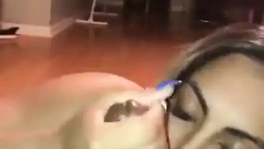 Porto rican sürtük gösterileri ona göt ve berbat horoz