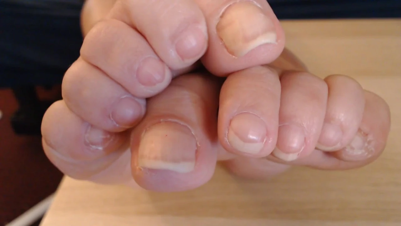Natural No Gloss Toenails