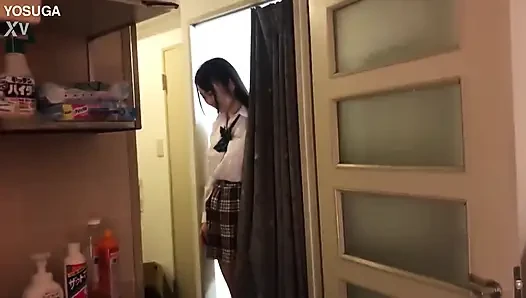 Büyük memeli Japon öğrenci. Bir yabancının evine gidip döllenme görüntüleri