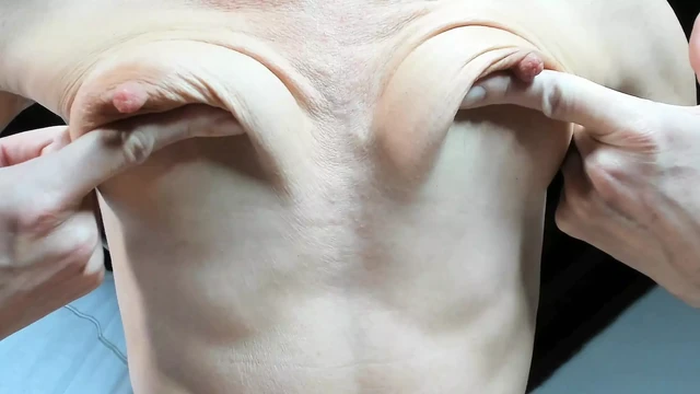 Тугая задница и маленькие сиськи