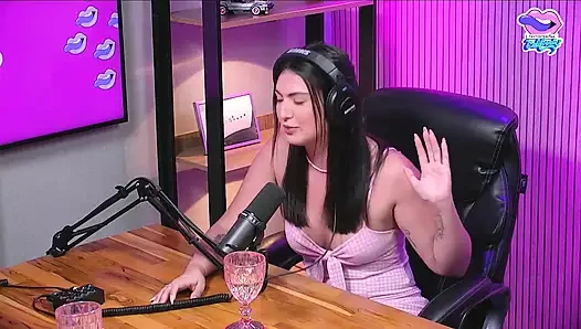 Clara Wellen Podcast with Natasha Naturista