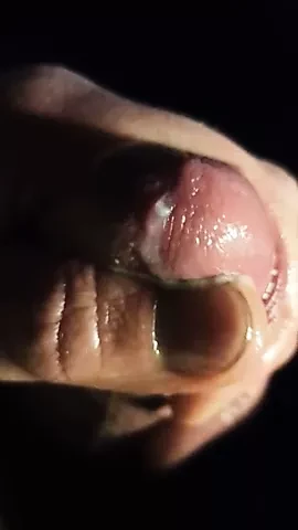 Дрочу на большой хуй