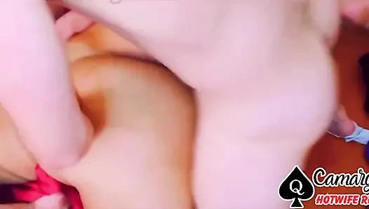 Üzerime çıktı ve güzelce amcığımın içine boşaldı