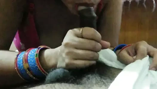 Gerçek Hint sıcak yenge emme benim penis