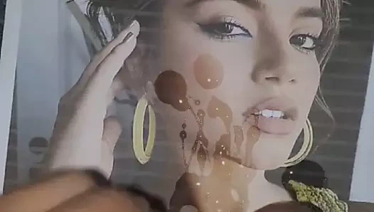 Isabela merced moner cumtribute 1