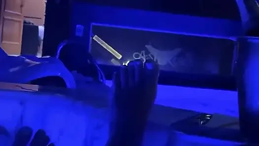 Kraliçenin ayaklarına iyi dikkat edilmeli