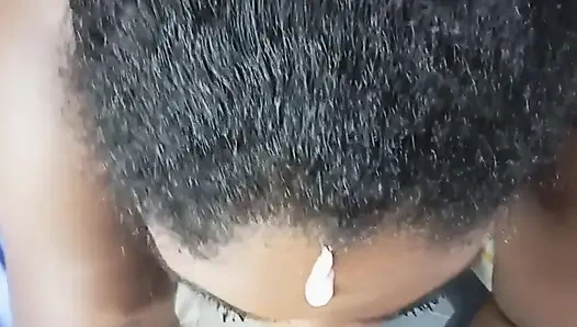 Esmer Kızın Yüzüne Boşalma Geliyor