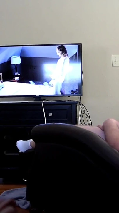 Kendimi izlerken döl atıyorum | Klip 1