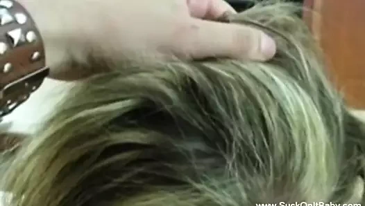 Sert horoz emmek onun tutkusu sadece almak için bir cumshot