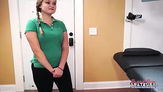 Lauren ve Pixie minyon tombul kız / kız ıslak göt yalıyor dağınık sakso yutuyor!