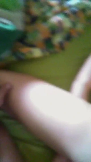 Sürpriz komşu karımı sikiyor