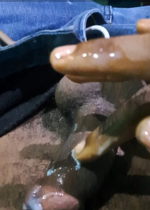 Büyük uzun siyah penis spermleri mastürbasyon
