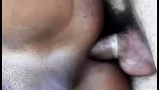 Ladyboy inliyor süre sevimli iri parça nüfuz ona