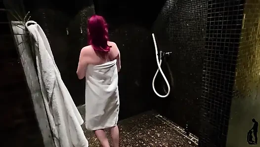 Sauna Fuck Fantasy - Yersiz Oturmak İçin Çok Sıcak