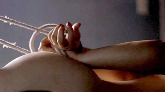 Aimee brooks çıplak ve bağlı üzerinde scandalplanet.com