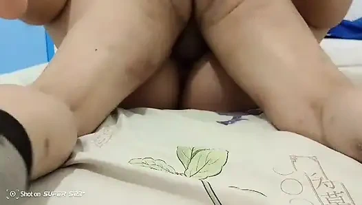 KINANTOT AKO NI LOLO.  TINGNAN NYO ANG BALAT NYA PARA MANIWALA KAYO