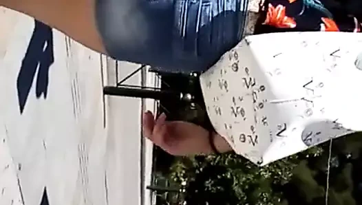 güzel ama kalçalar