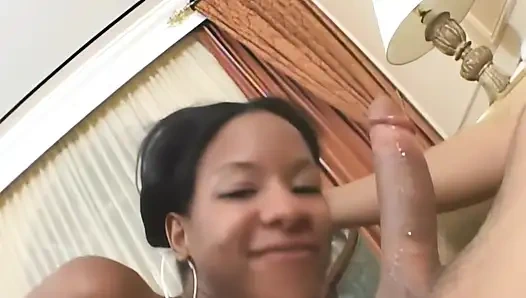 Eski bir model kendini pornoya atıyor