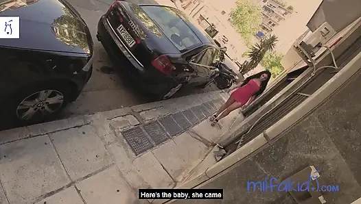 Alice adında azgın olgun bir kadınla edepsiz sikişiyor! Milfakia