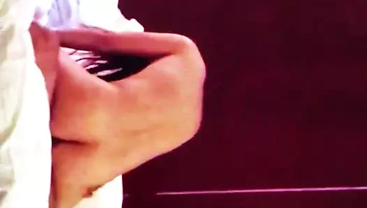 Tang li zevk için dazhou'daki otel odamı ziyaret ediyor