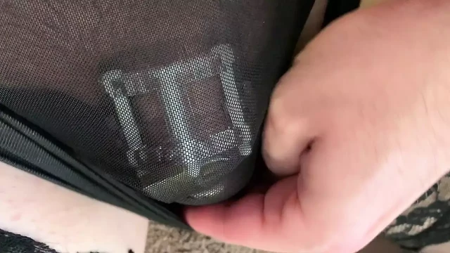 Оргазм сисси с дедвейтом в клетке