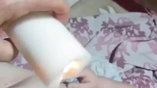 Göğüsleri için balmumu
