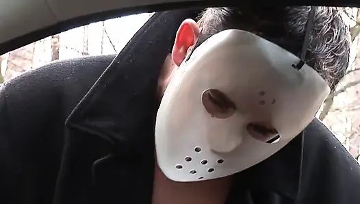 Sikişiyor arabada anal sikişiyor... Amına boşalma