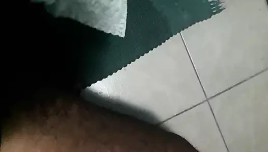 brincando com a calcinha da safadinha sem calcinha