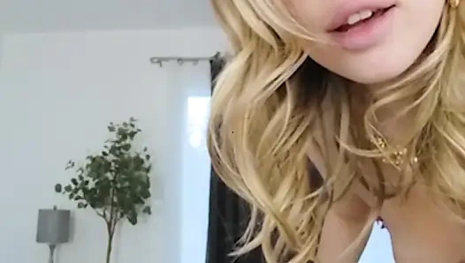 Badoinkvr Anna Claire Clouds bulutlara düşene kadar seni sikecek ve emecek dokuz bölüm 2