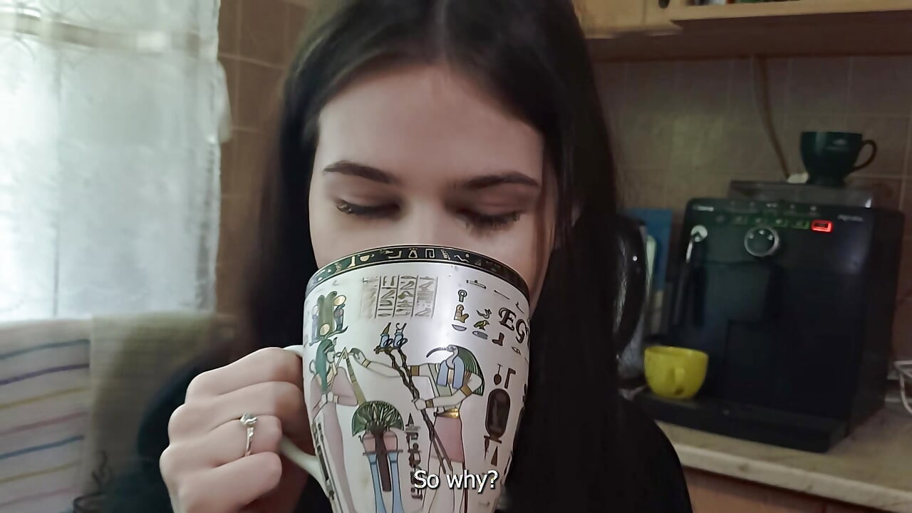 Bir arkadaşı kahve içmeye geldi ama ağzına bolca döl aldı!!