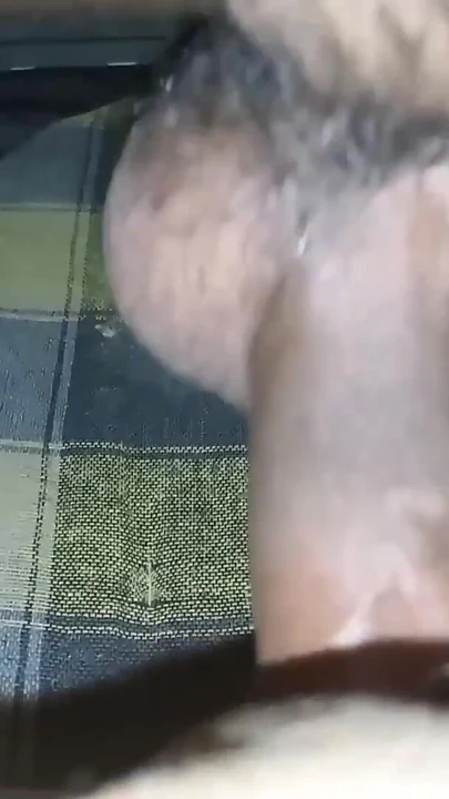 "Kayınbiraderi, daha sert sik, bundan zevk alıyorum, tüm yarağı sok, 31 çek ve daha sert sik, ben" den güçlü bir an